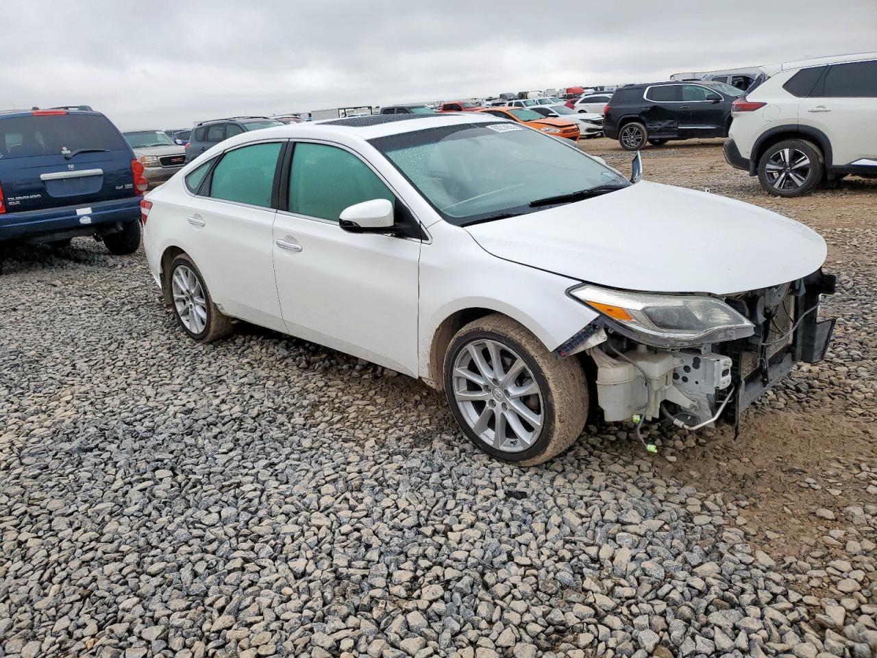 2014 Toyota Avalon Base - Image 4