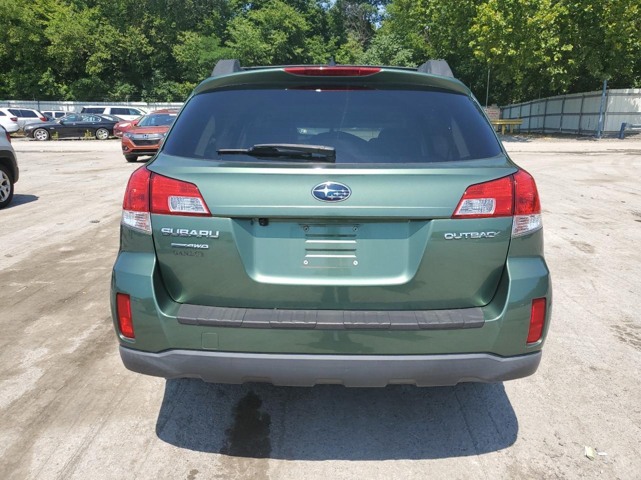 2013 Subaru Outback 2.5I Limited - Image 6