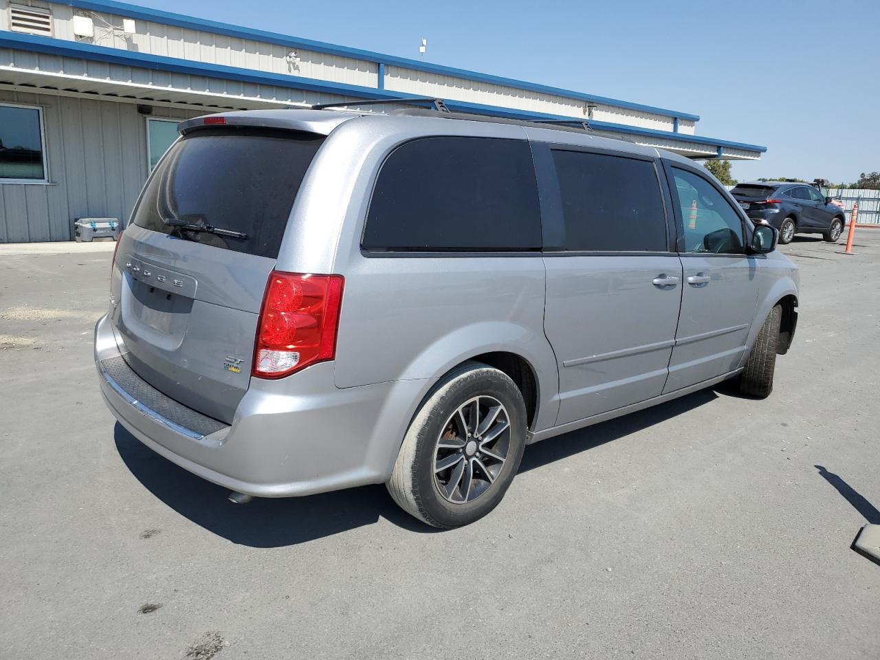 2017 Dodge Grand Caravan Gt - Фото 3