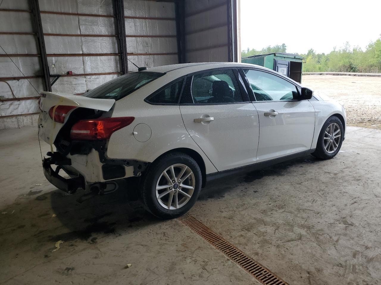 2017 Ford Focus Se - Image 3