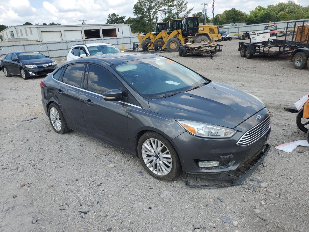 2017 Ford Focus Titanium - Фото 4