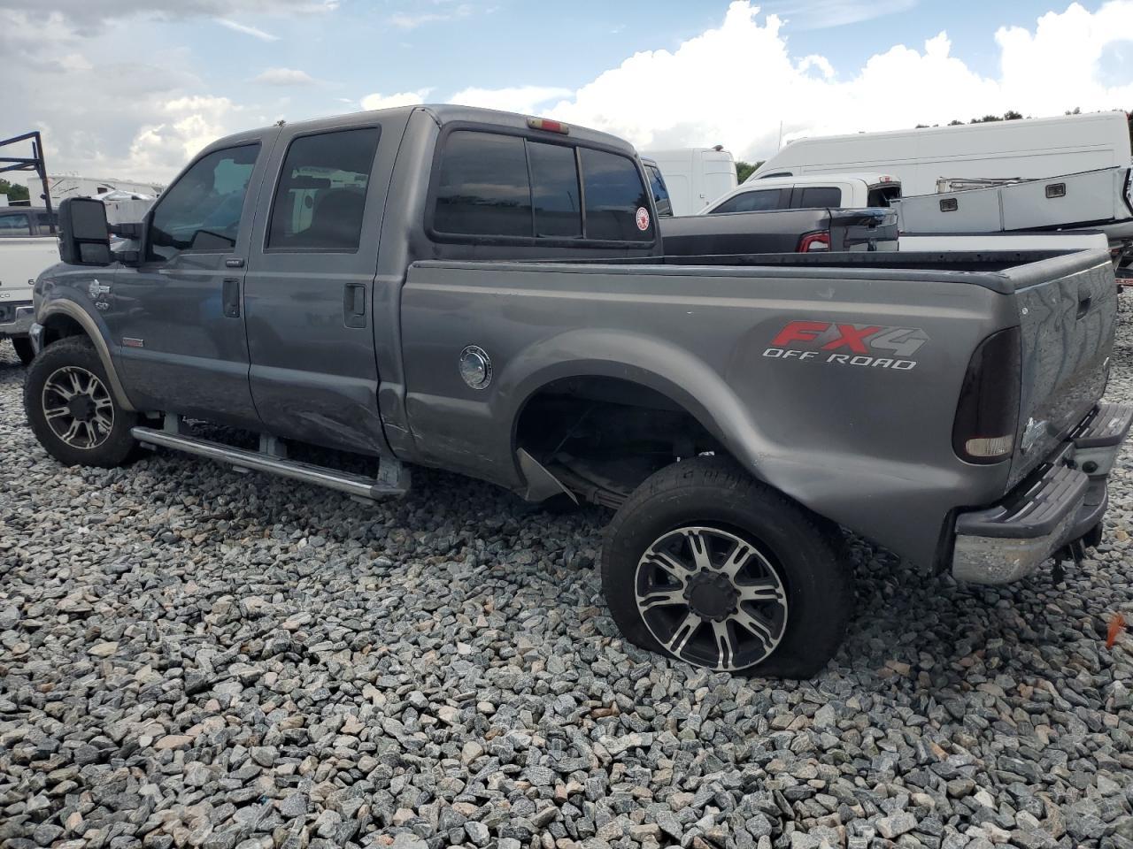 2004 Ford F250 Super Duty Super Duty - Image 2