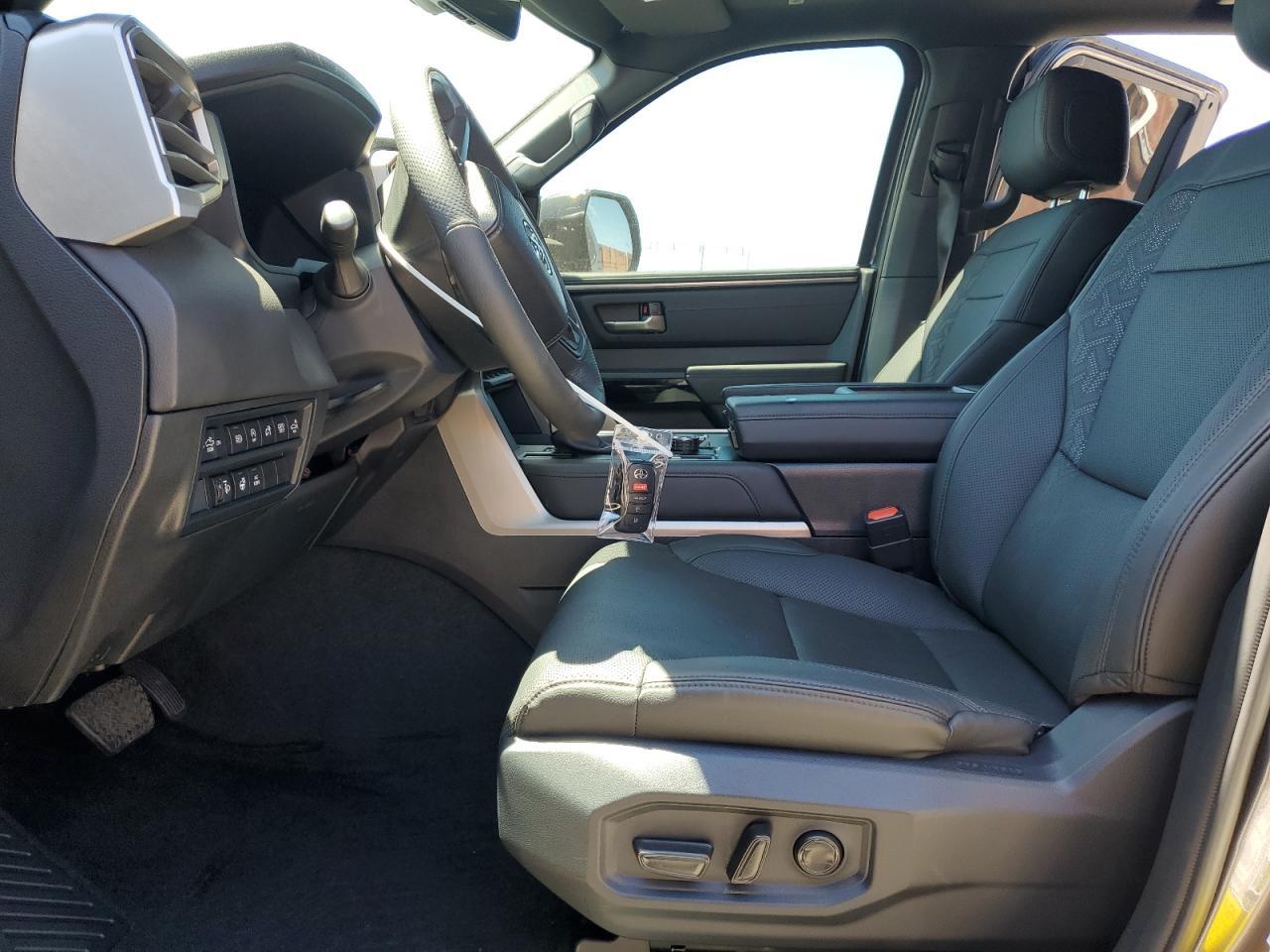 2025 Toyota Tundra Crewmax Limited - Фото 7