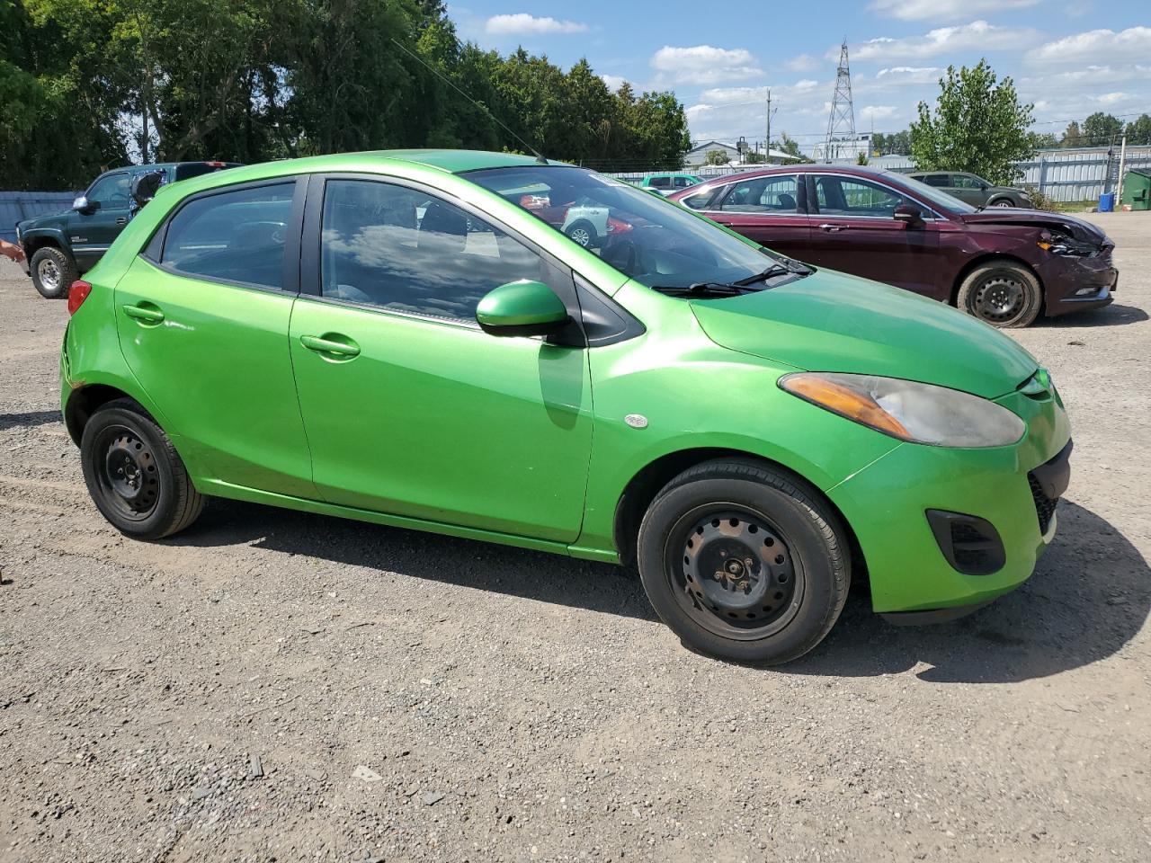 2013 Mazda Mazda2 - Image 4