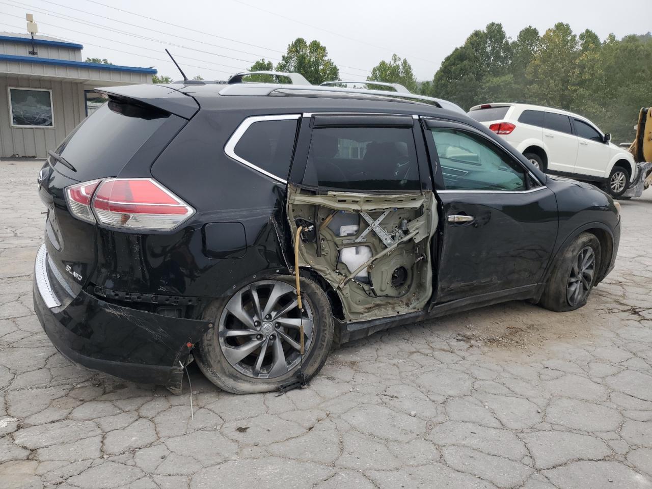 2015 Nissan Rogue S - Фото 3