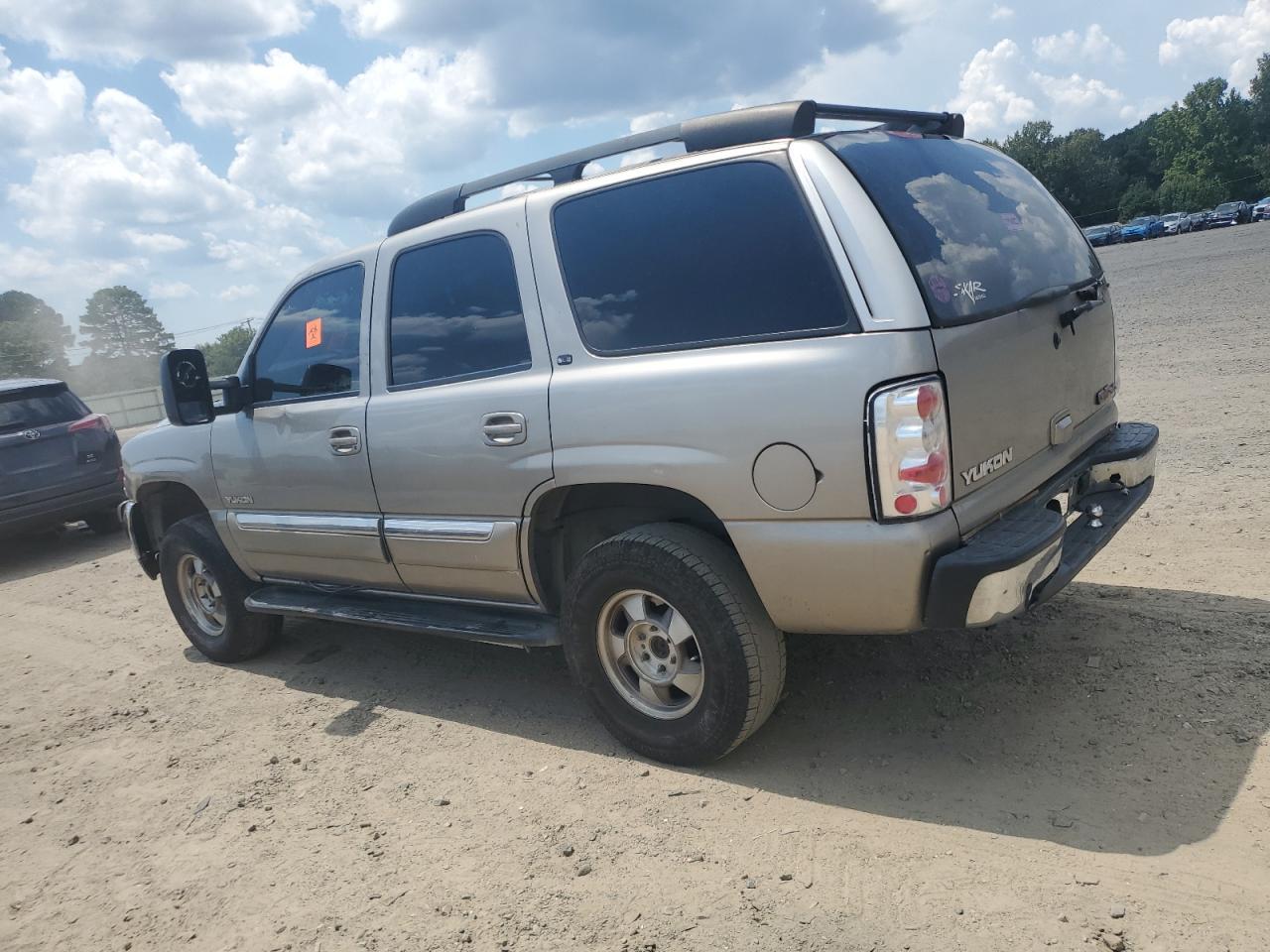 2002 GMC Yukon - Фото 2