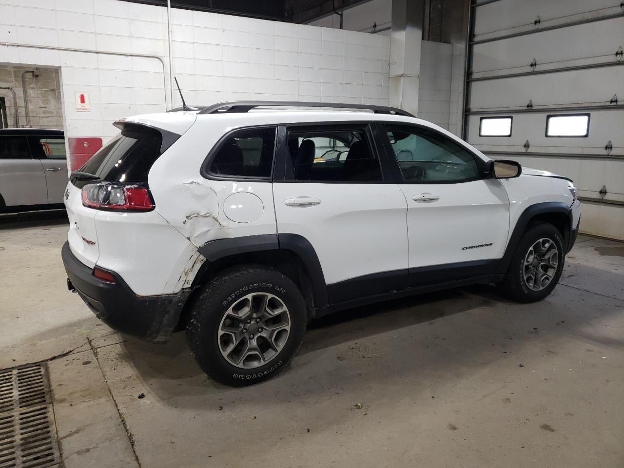 2021 Jeep Cherokee Trailhawk - Фото 3