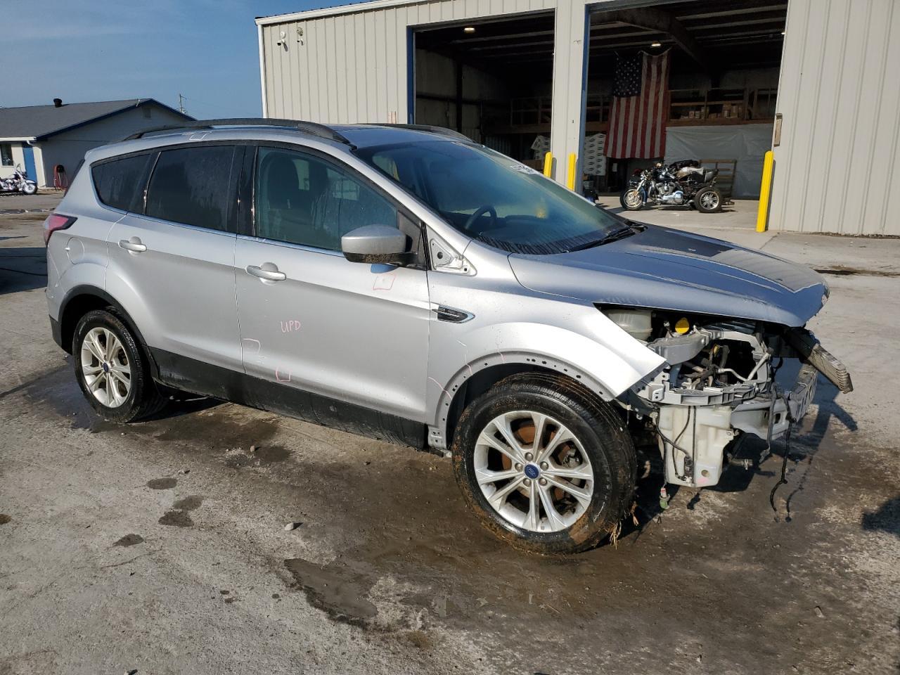 2018 Ford Escape Se - Фото 4