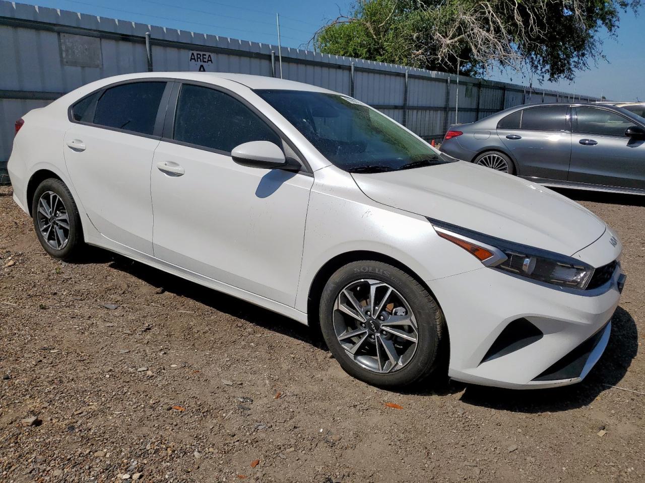 2024 Kia Forte Lx - Фото 4