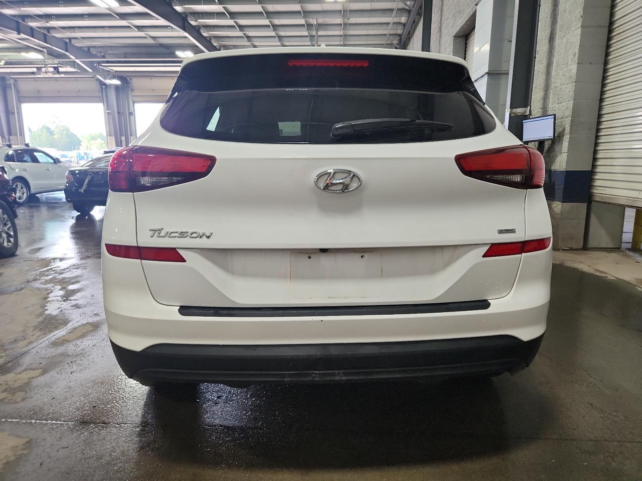 2021 Hyundai Tucson Se - Image 6