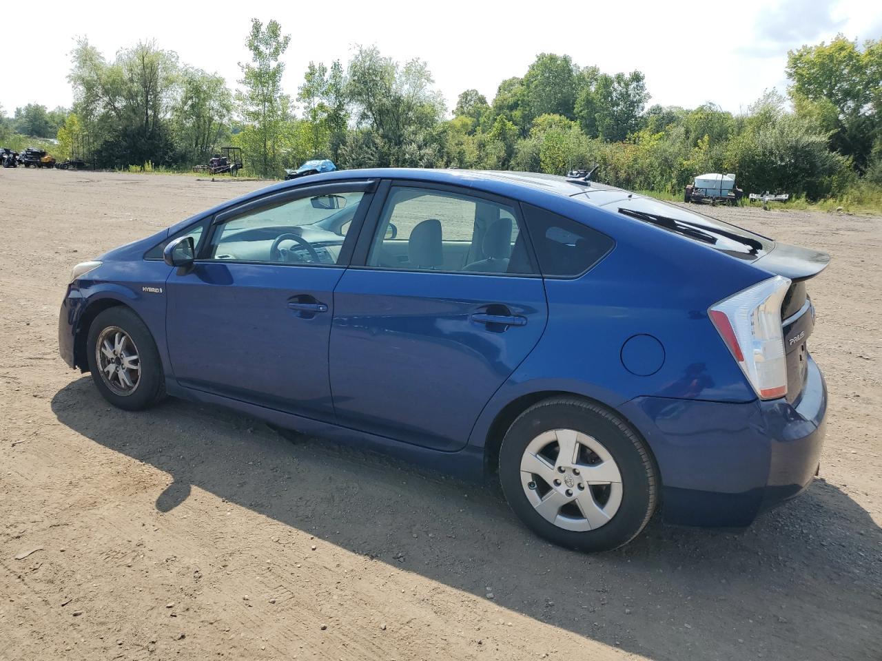 2010 Toyota Prius - Фото 2