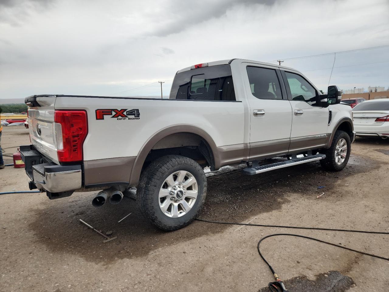 2018 Ford F250 Super Duty - Фото 3