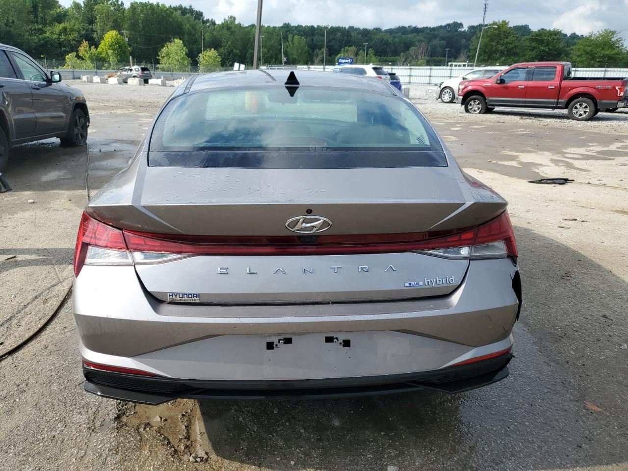 2023 Hyundai Elantra Blue - Фото 6