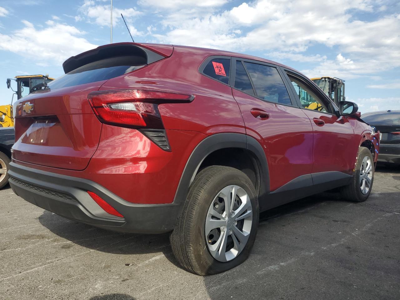 2025 Chevrolet Trax Ls - Image 3