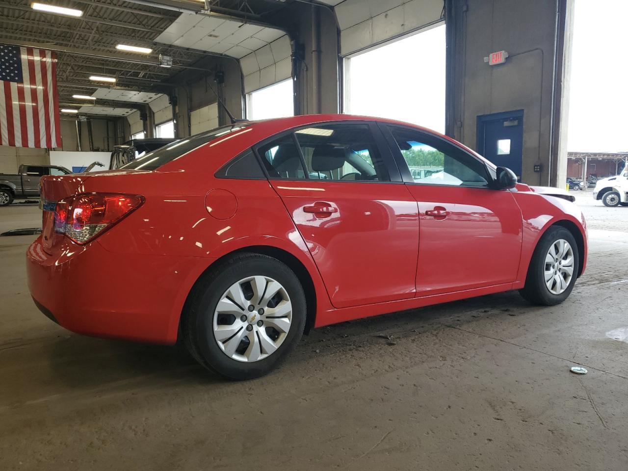 2014 Chevrolet Cruze Ls - Image 3