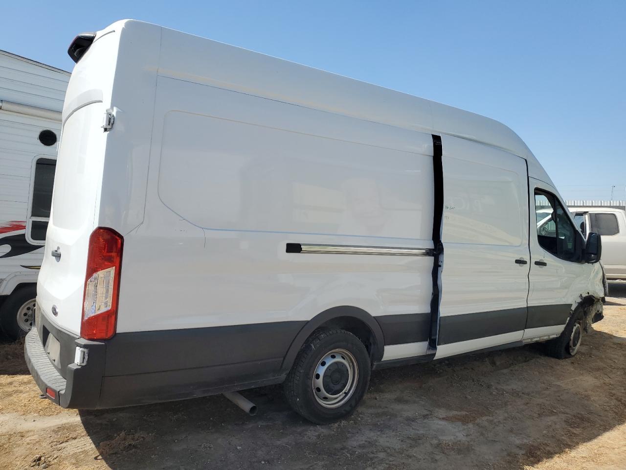 2022 Ford Transit Cab & Chassi - Фото 3