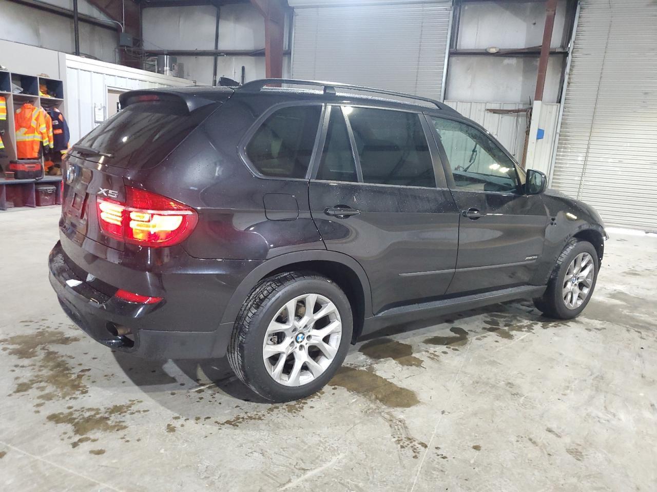 2012 BMW X5 xDrive35I - Image 3
