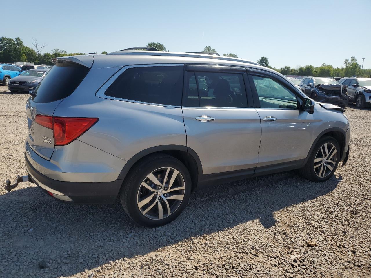 2017 Honda Pilot Touring - Фото 3