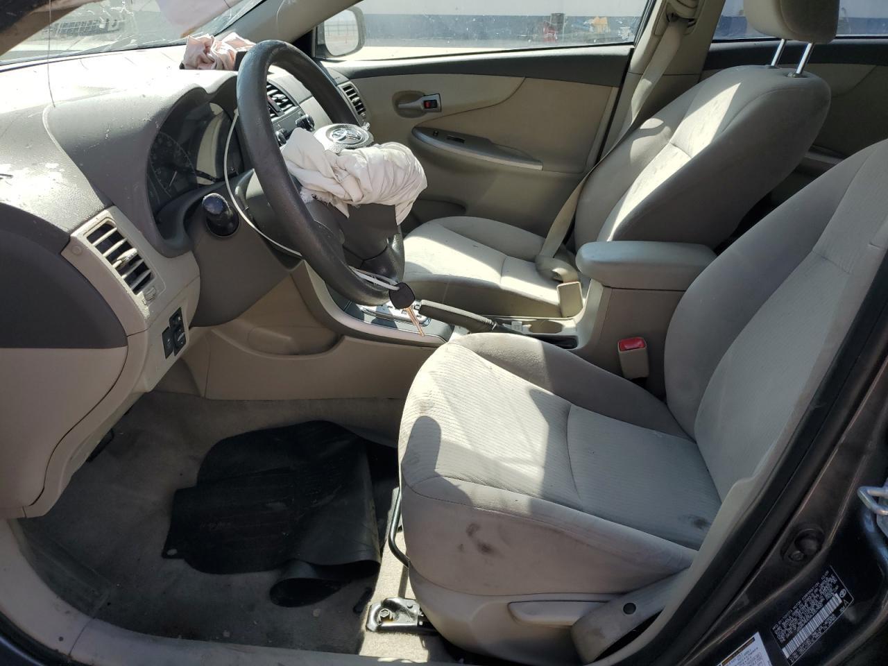 2010 Toyota Corolla Base - Фото 7