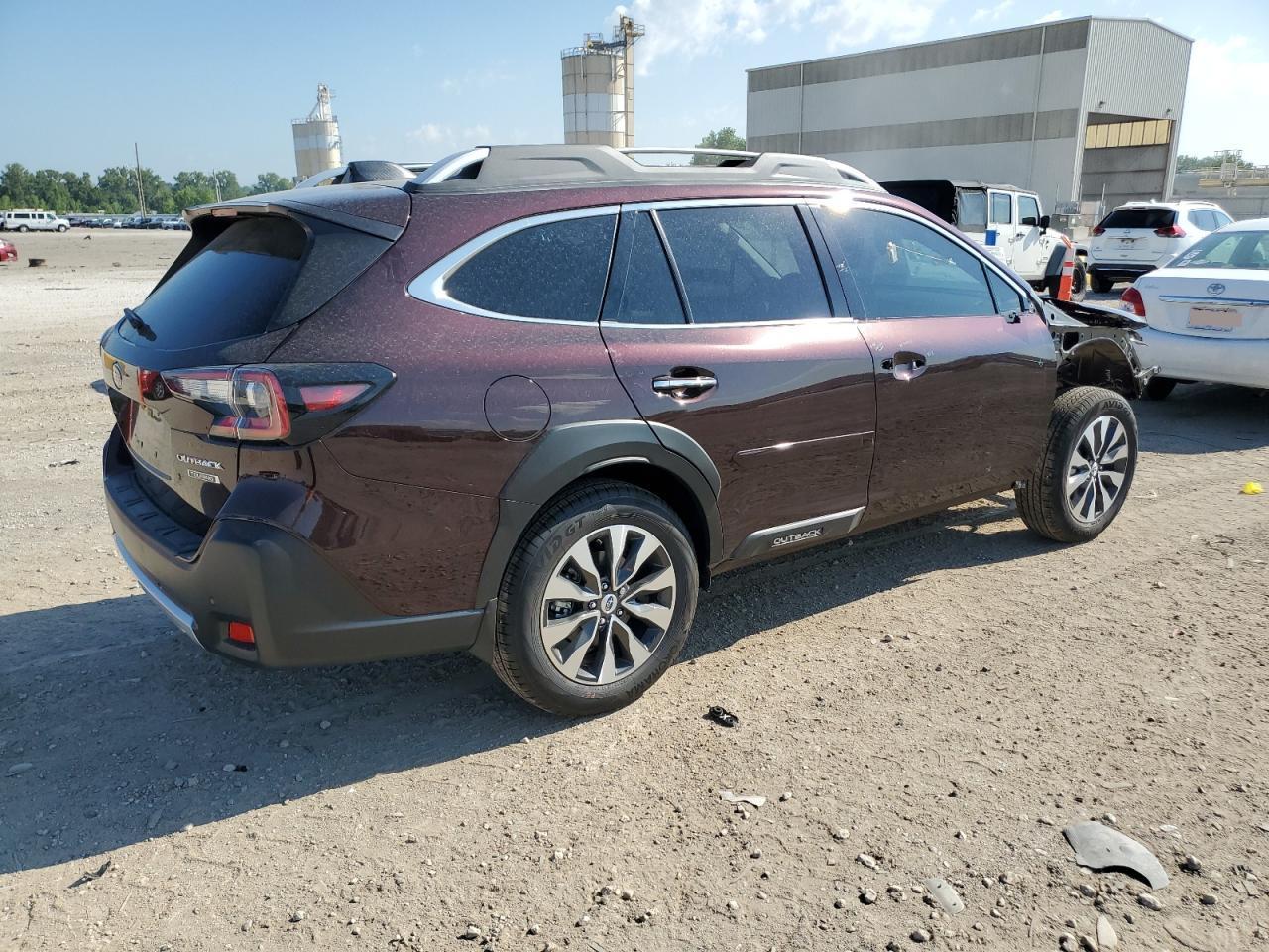 2025 Subaru Outback Touring - Image 3