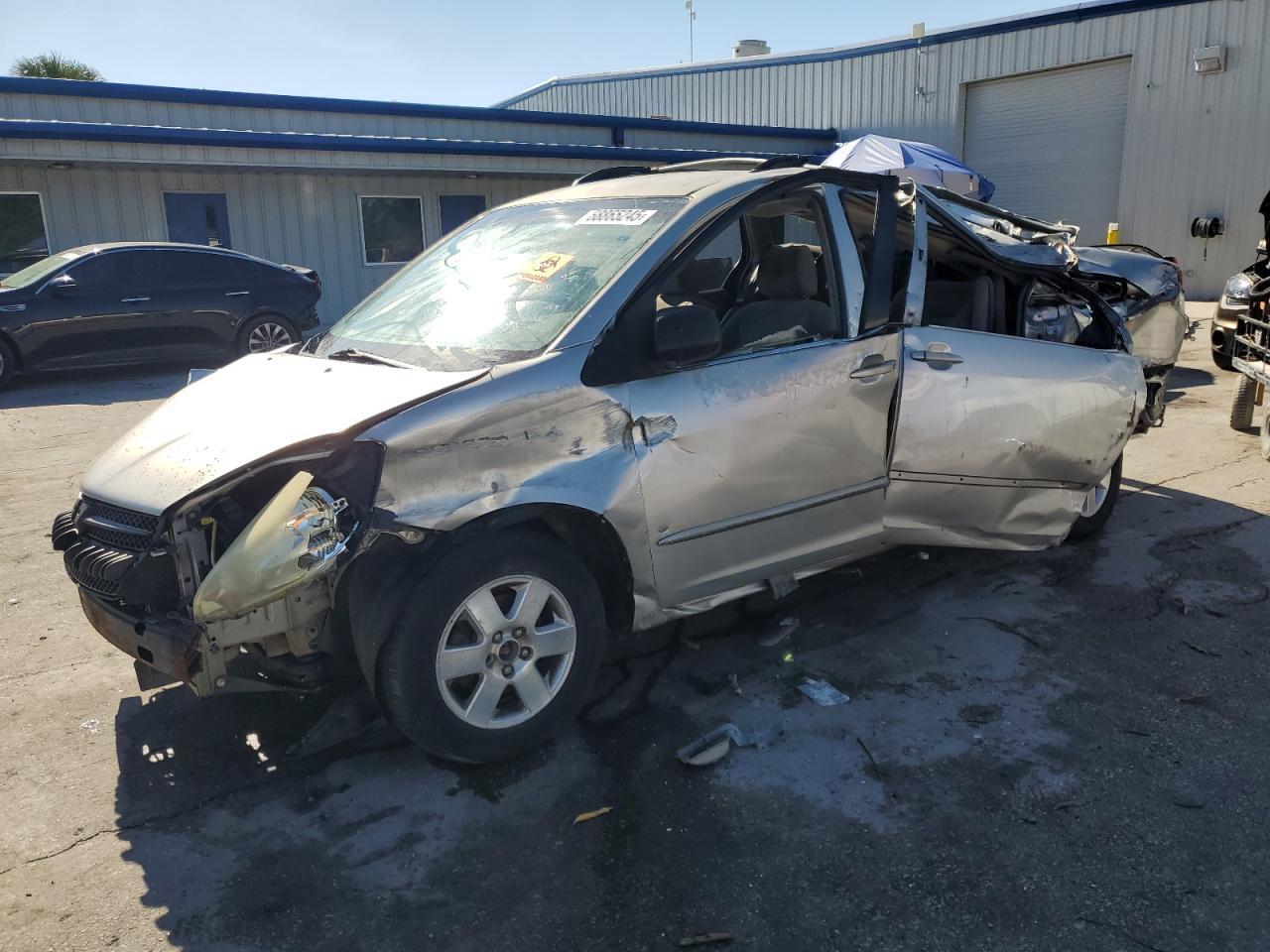 2004 Toyota Sienna Ce