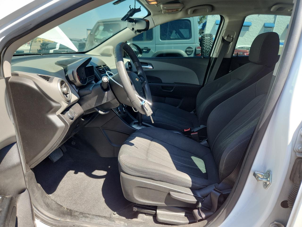 2016 Chevrolet Sonic Lt - Фото 7