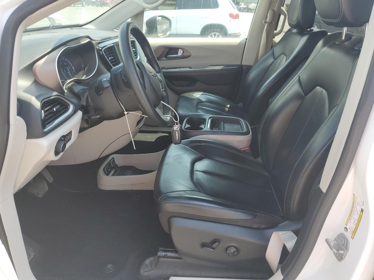 2021 Chrysler Voyager Lxi - Фото 7