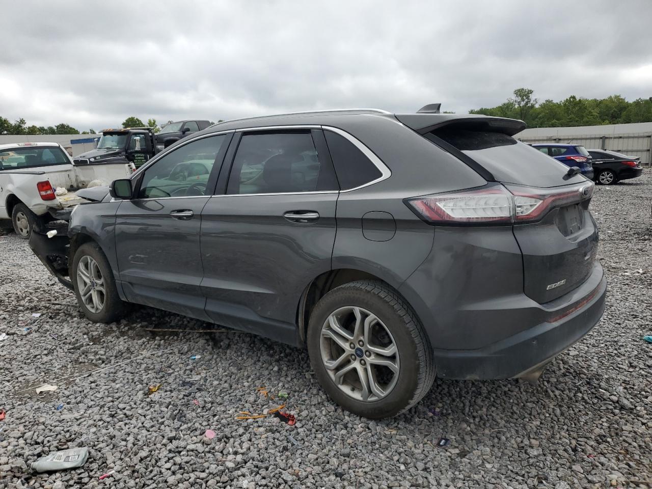2017 Ford Edge Titanium - Фото 2