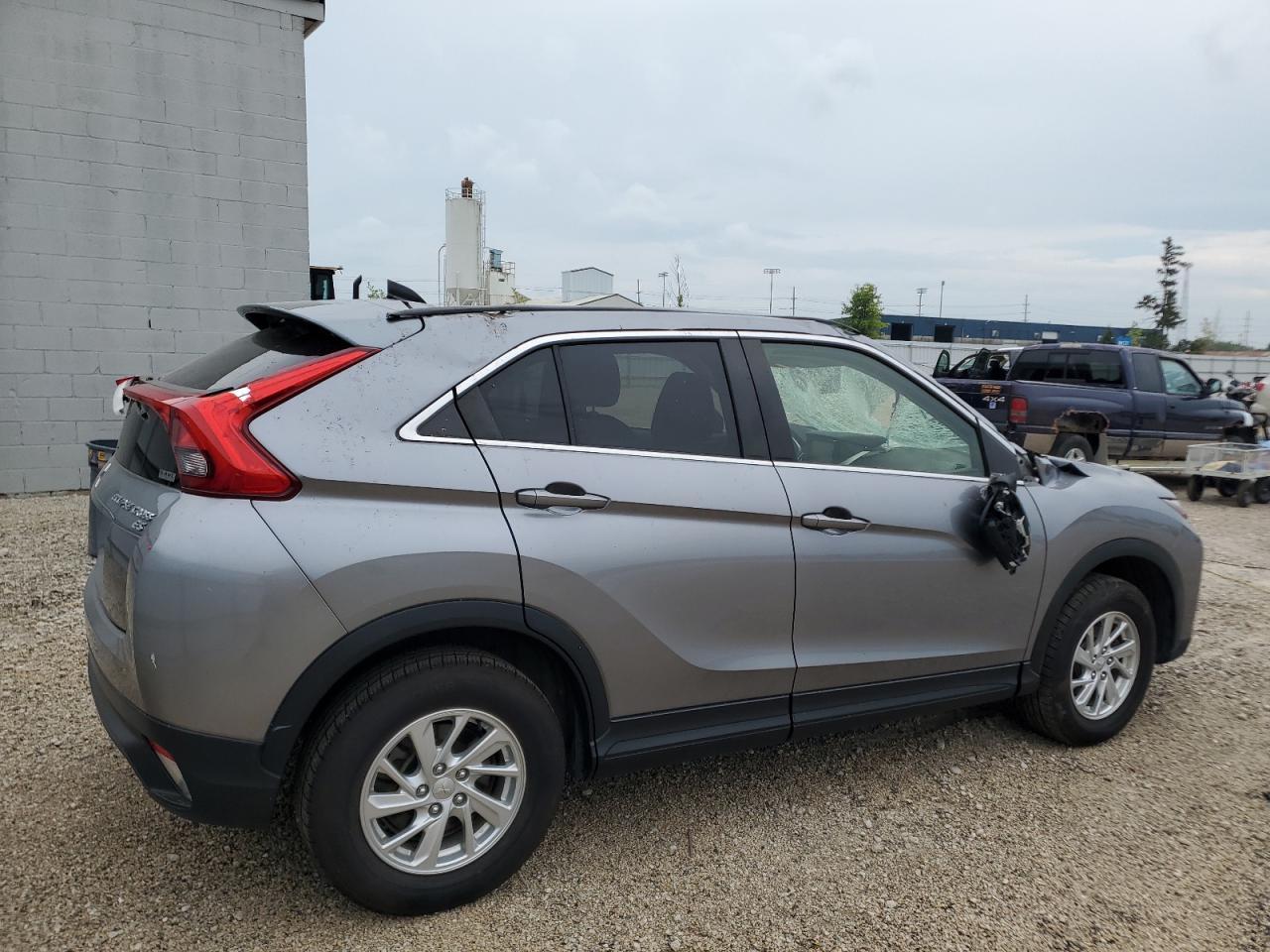 2019 Mitsubishi Eclipse Cross Es - Фото 3