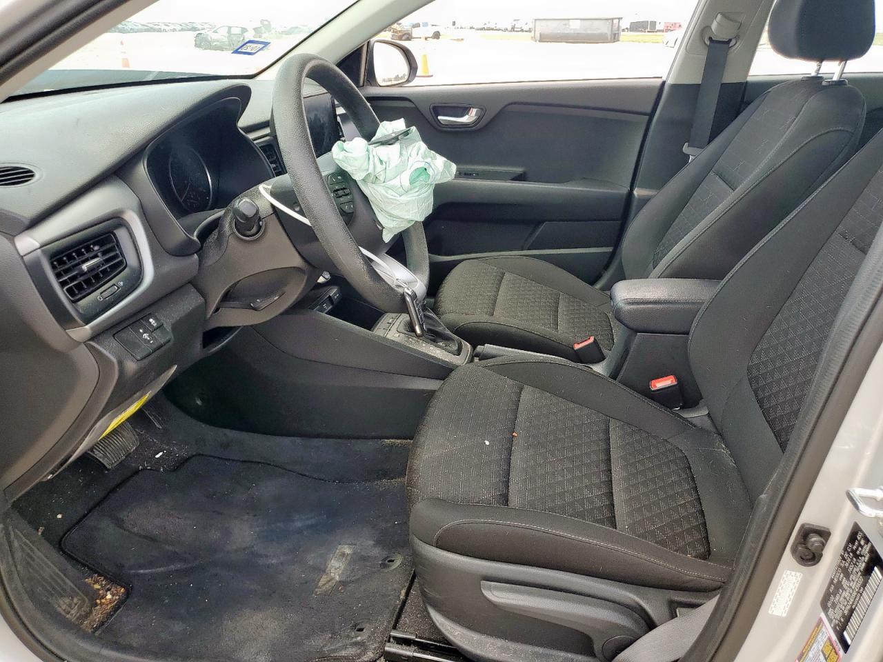 2022 Kia Rio Lx - Image 7