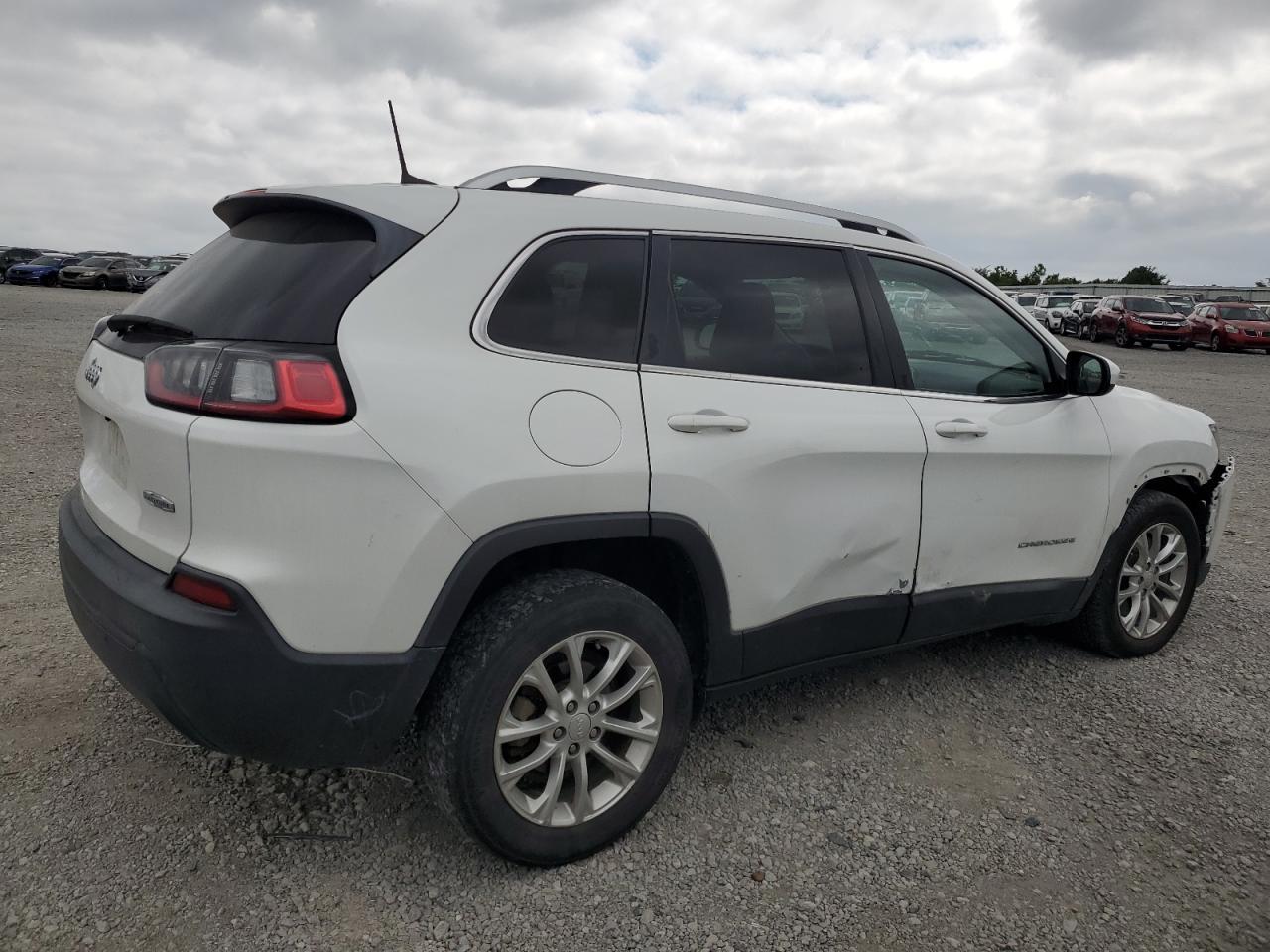 2019 Jeep Cherokee Latitude - Фото 3