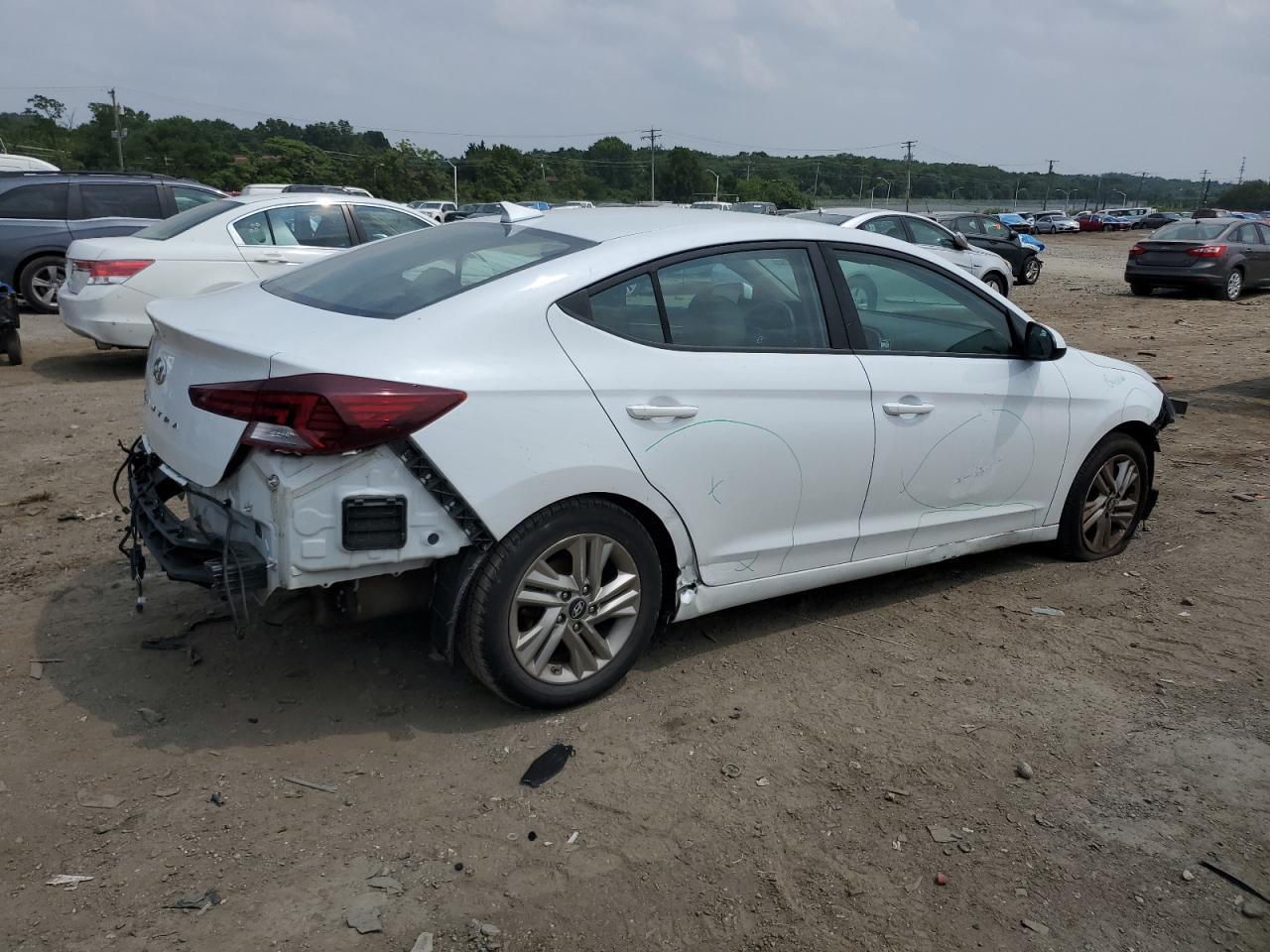 2019 Hyundai Elantra Sel - Фото 3