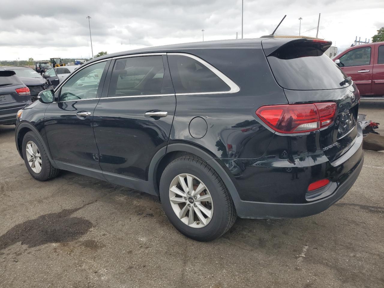 2019 Kia Sorento Lx - Image 2