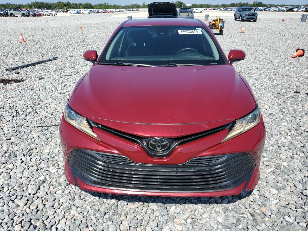 2020 Toyota Camry Le - Фото 5