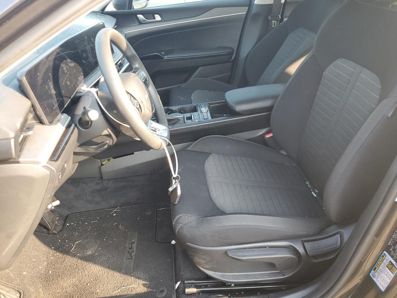 2025 Kia K5 Lxs - Image 7