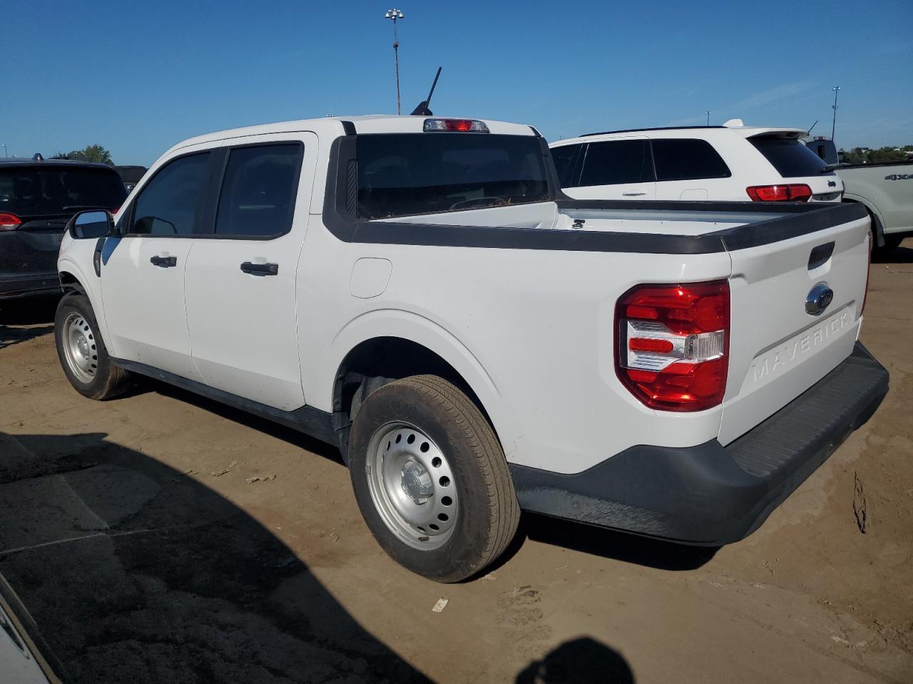 2024 Ford Maverick Xl - Image 2