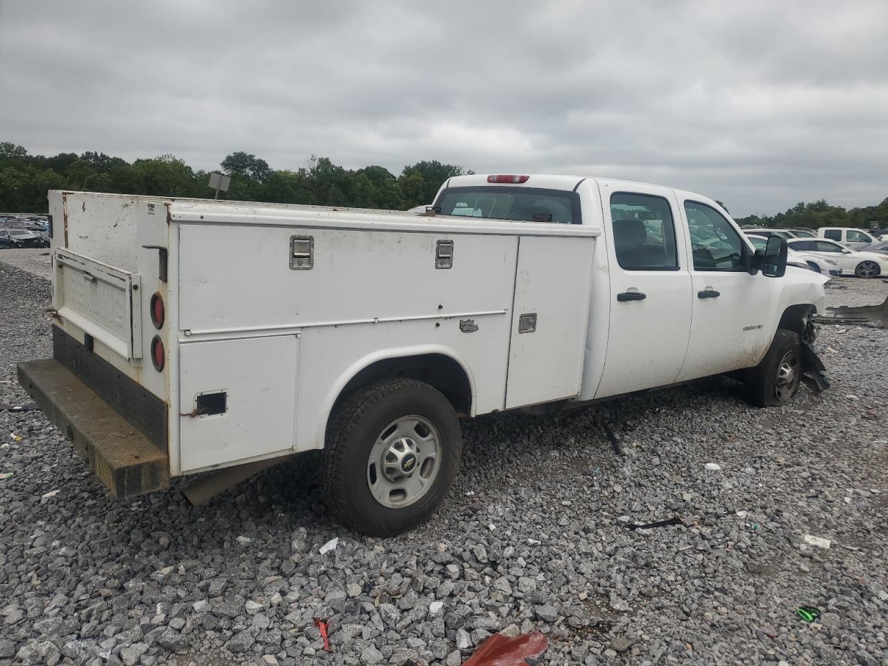 2013 Chevrolet Silverado C2500 Heavy Duty - Фото 3