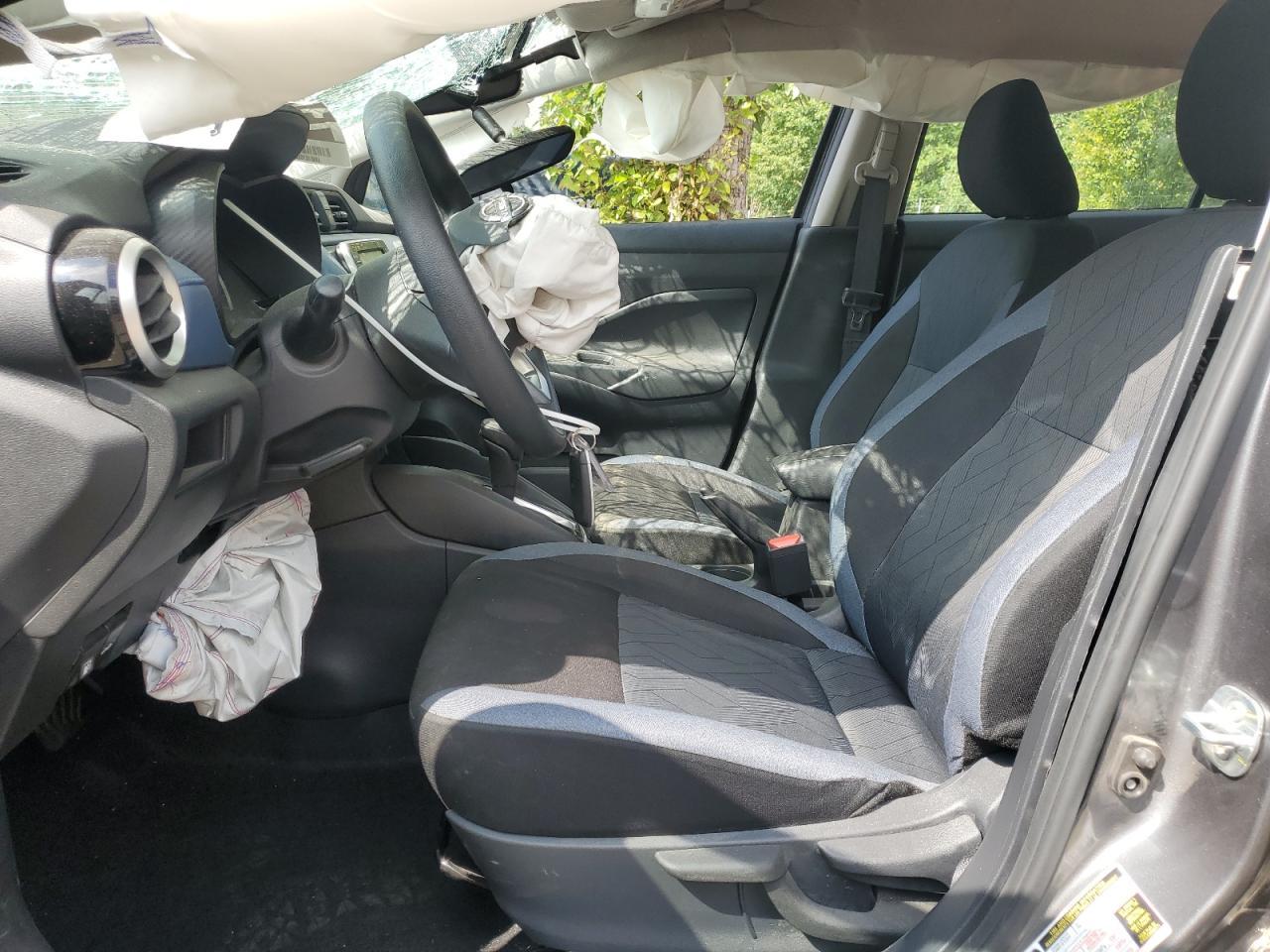 2025 Nissan Versa Sv - Image 7