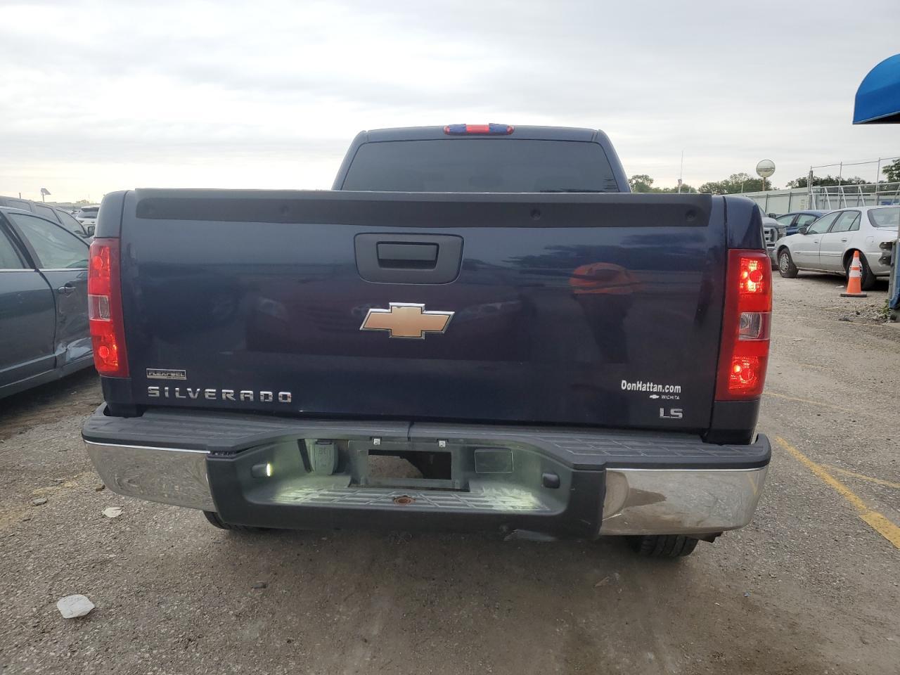 2010 Chevrolet Silverado C1500 - Image 6