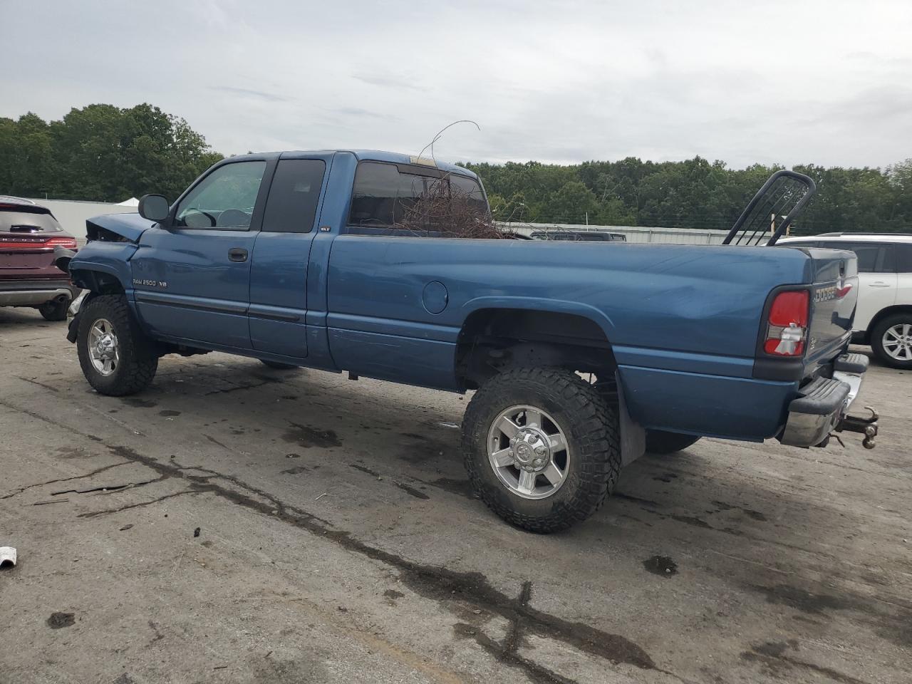 2002 Dodge Ram 2500 - Фото 2