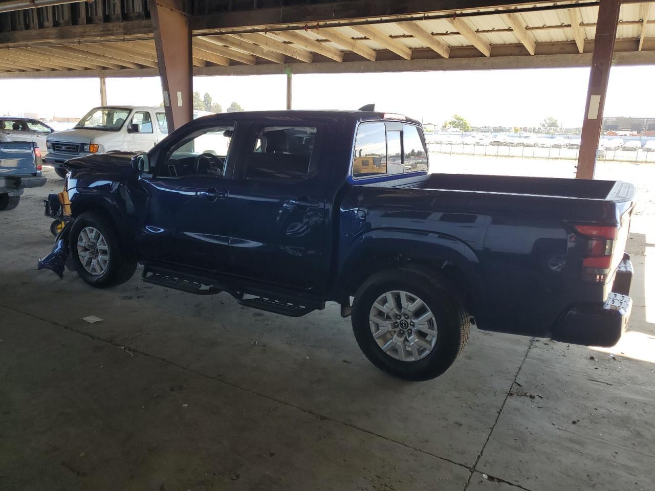 2022 Nissan Frontier S - Image 2