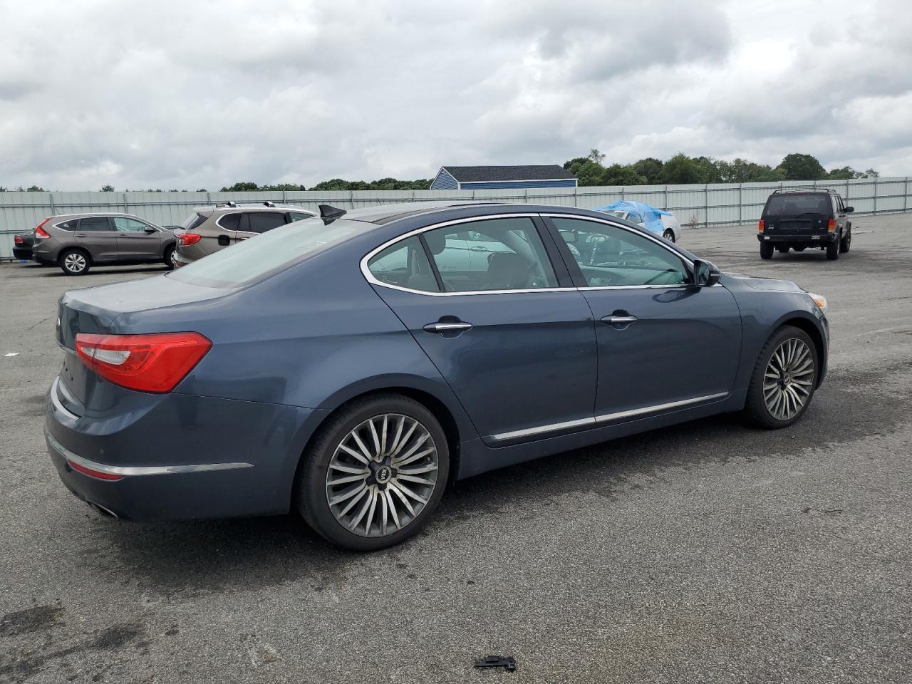 2015 Kia Cadenza Premium - Image 3
