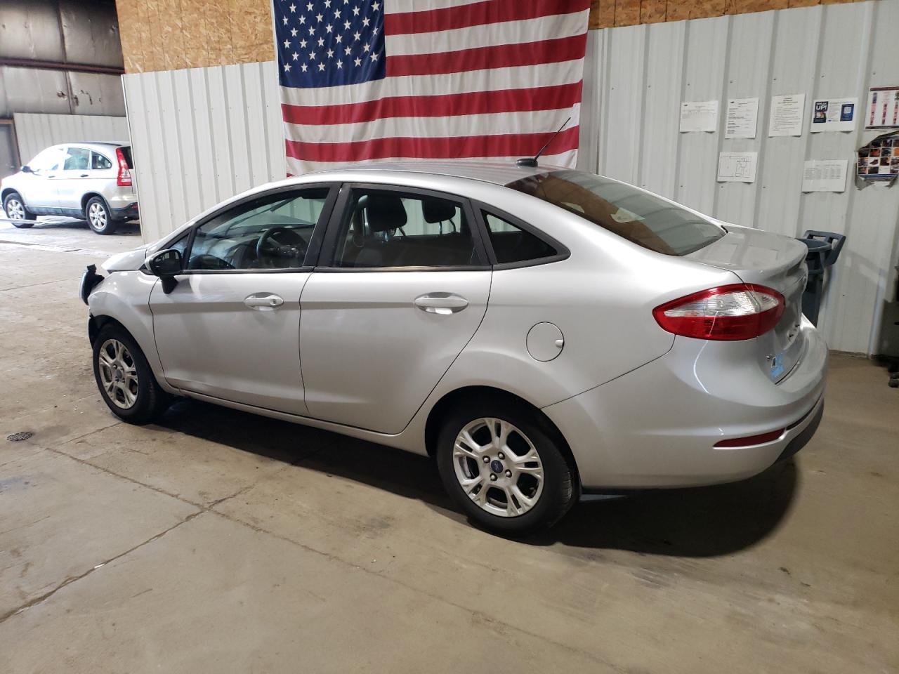 2017 Ford Fiesta Se - Фото 2