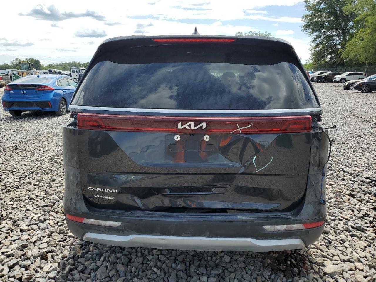 2024 Kia Carnival Lx - Image 6