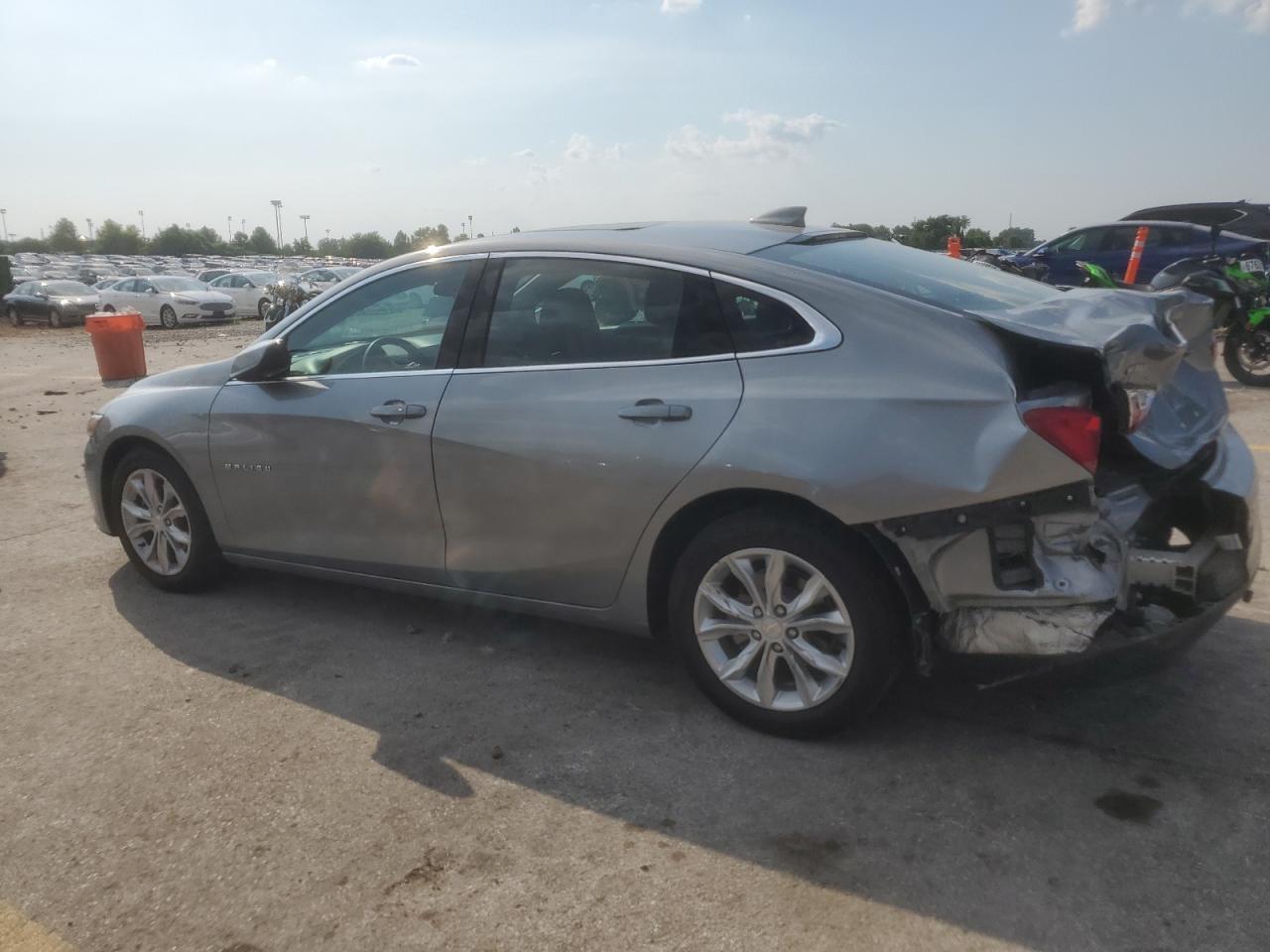 2024 Chevrolet Malibu Lt - Фото 2