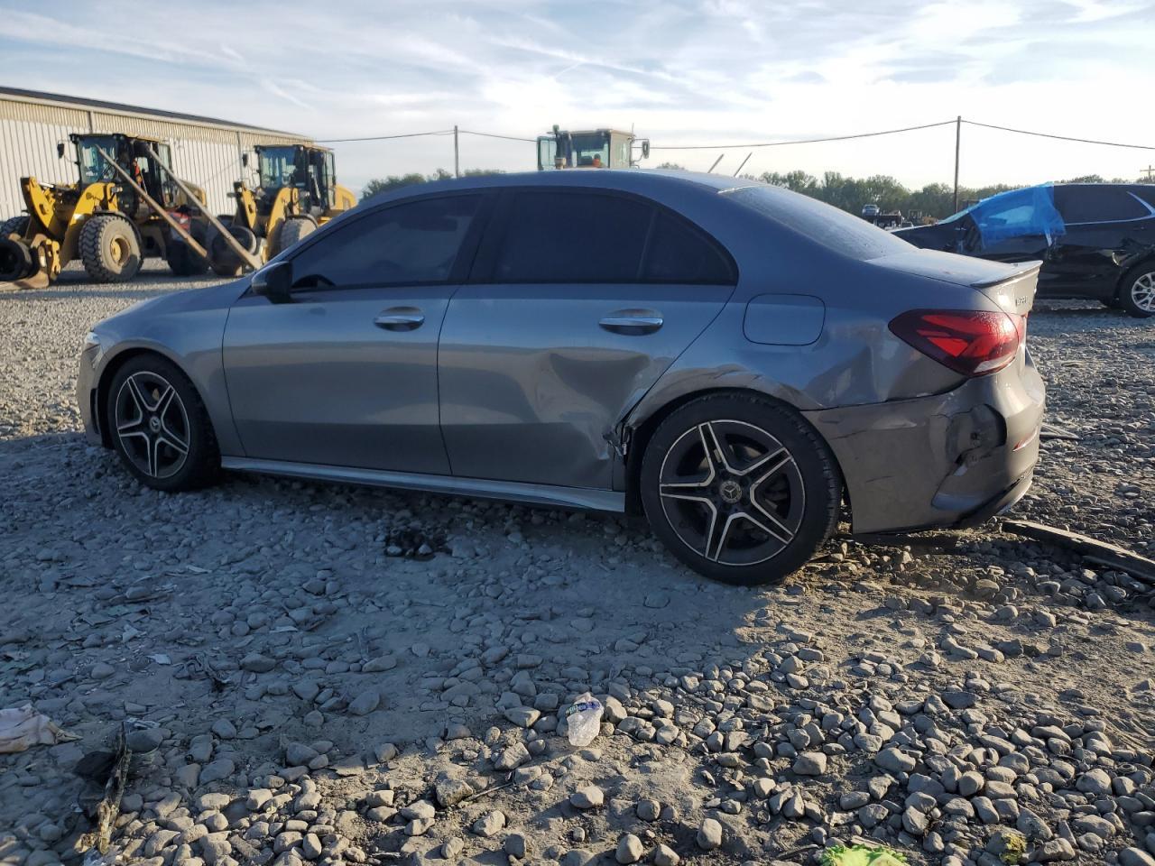 2019 Mercedes-Benz A 220 4Matic - Фото 2