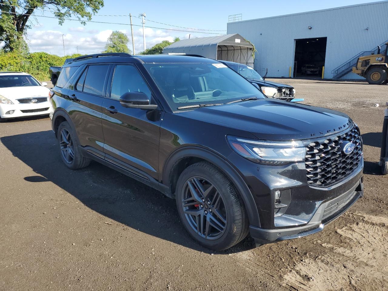 2025 Ford Explorer St - Фото 4
