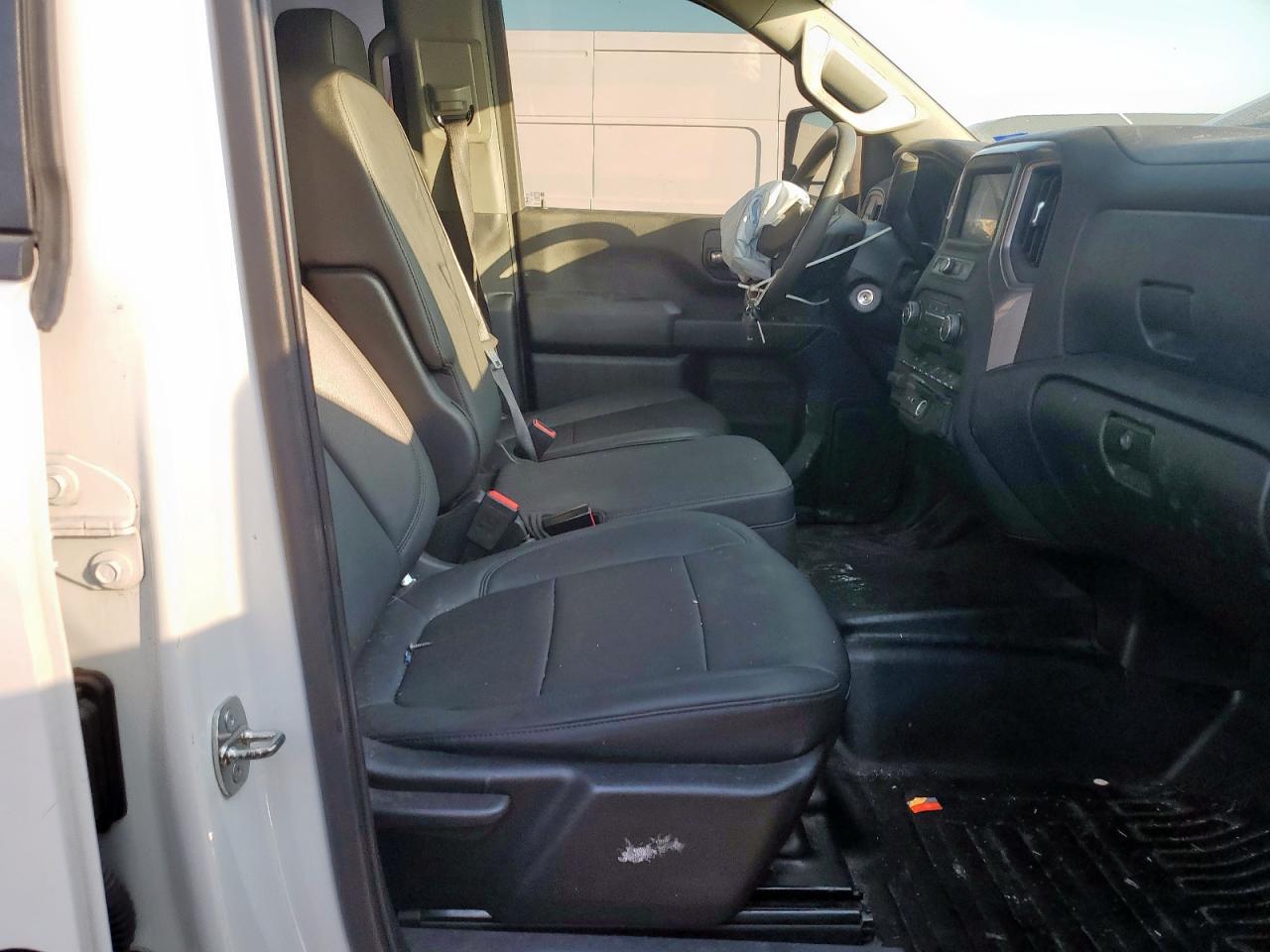 2023 Chevrolet Silverado C2500 Heavy Duty - Фото 5