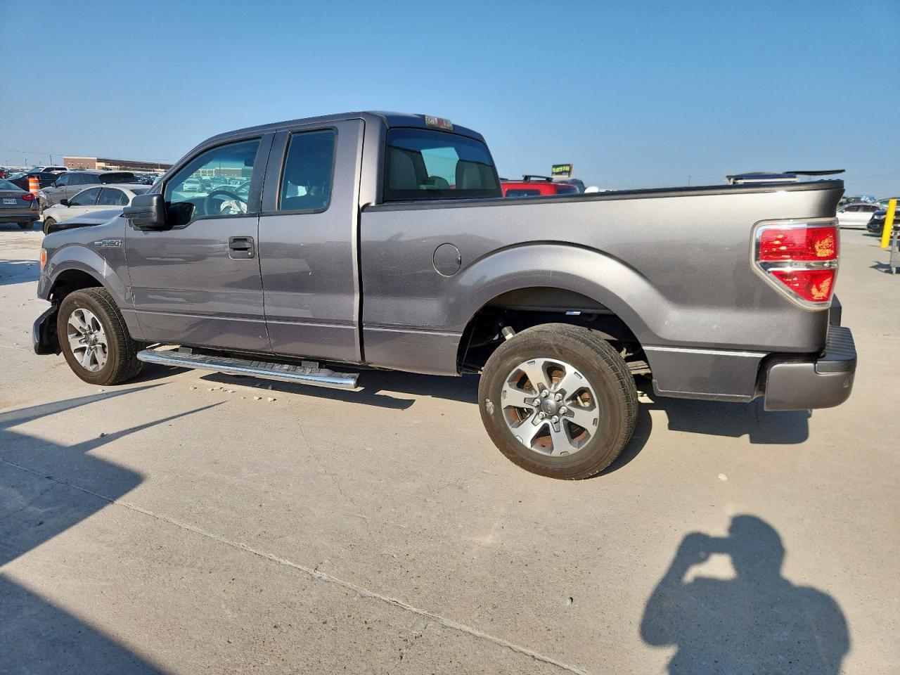 2014 Ford F150 Super Cab - Image 2