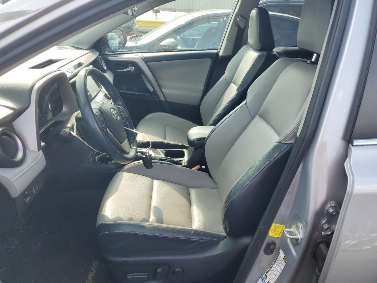 2017 Toyota Rav4 Limited - Image 7